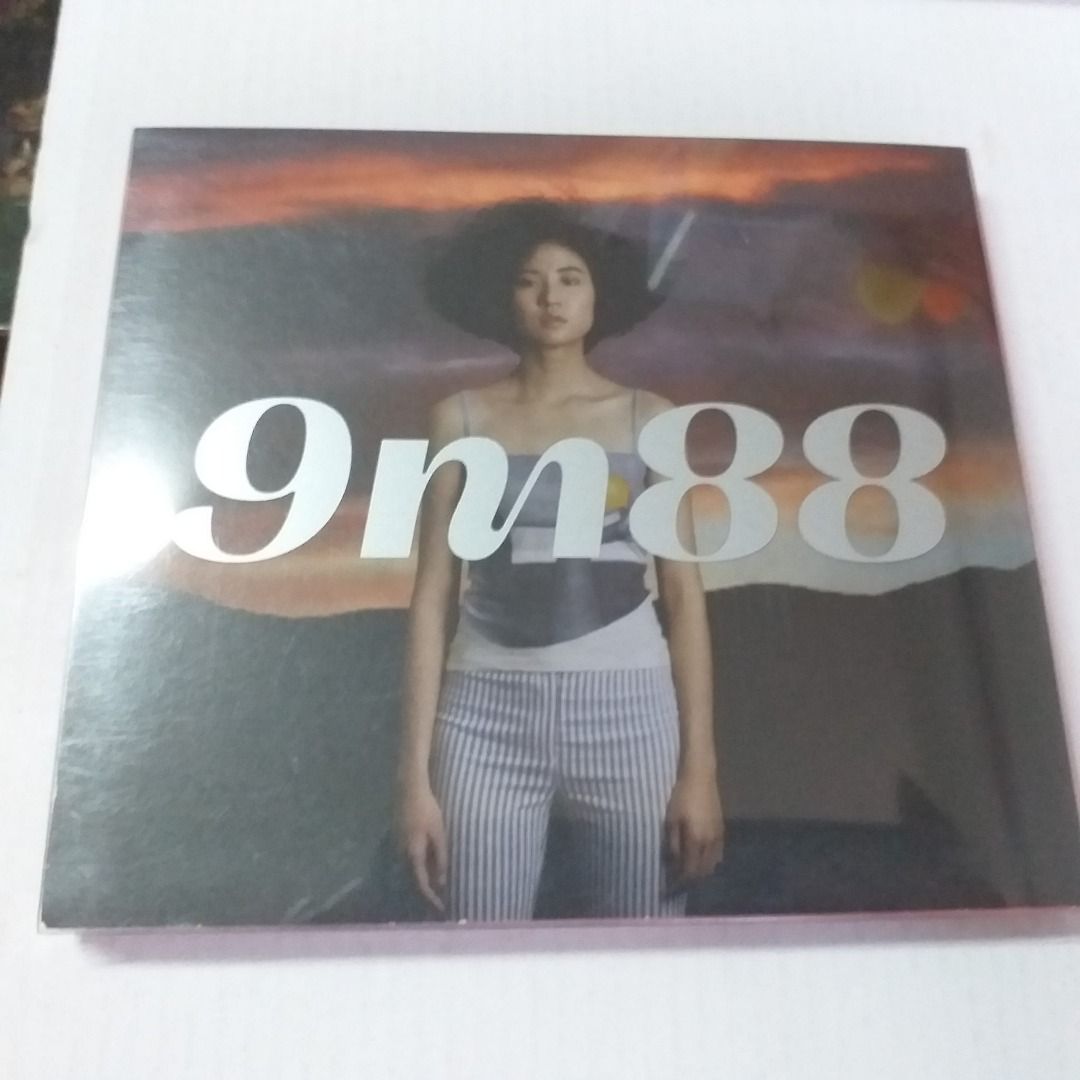 9m88首張專輯平庸之上側標+塑殼極新絕版, 興趣及遊戲, 音樂, CD 及DVD在旋轉拍賣