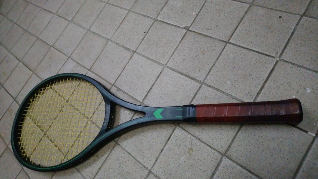 網球拍Dunlop Max 200g Pro，500蚊。, 運動產品, 運動與體育, 運動與