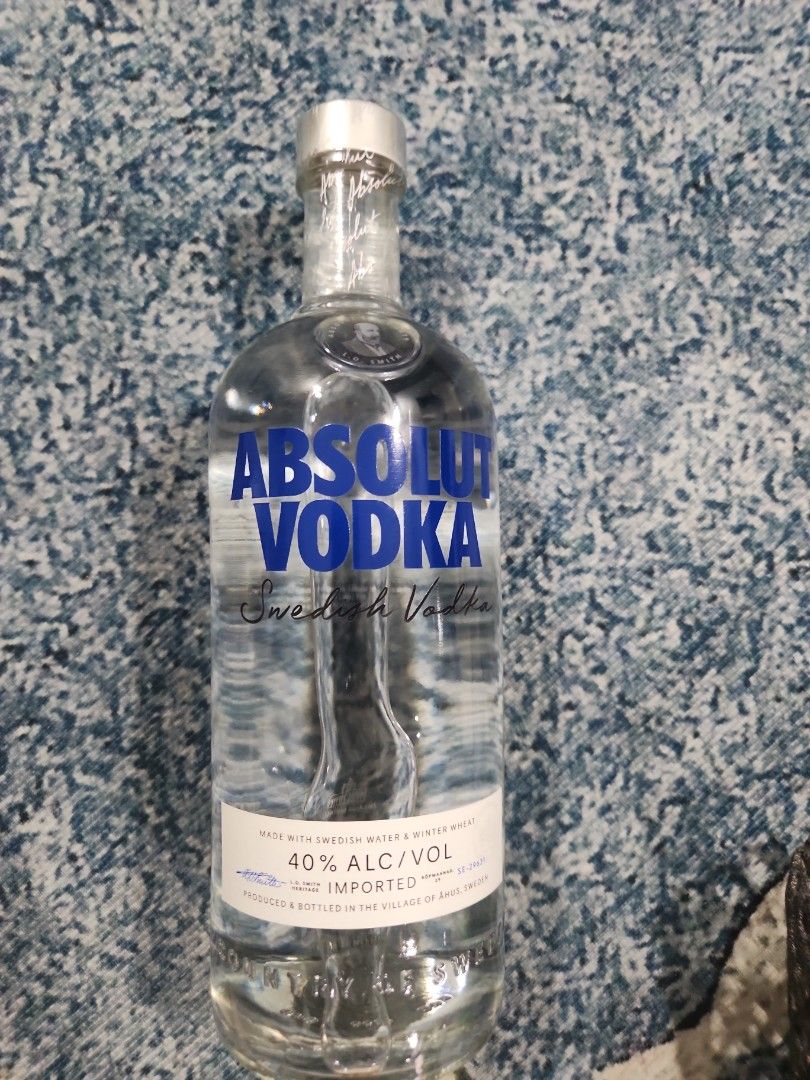 Absolut vodka 1 litre, Food & Drinks, Beverages on Carousell
