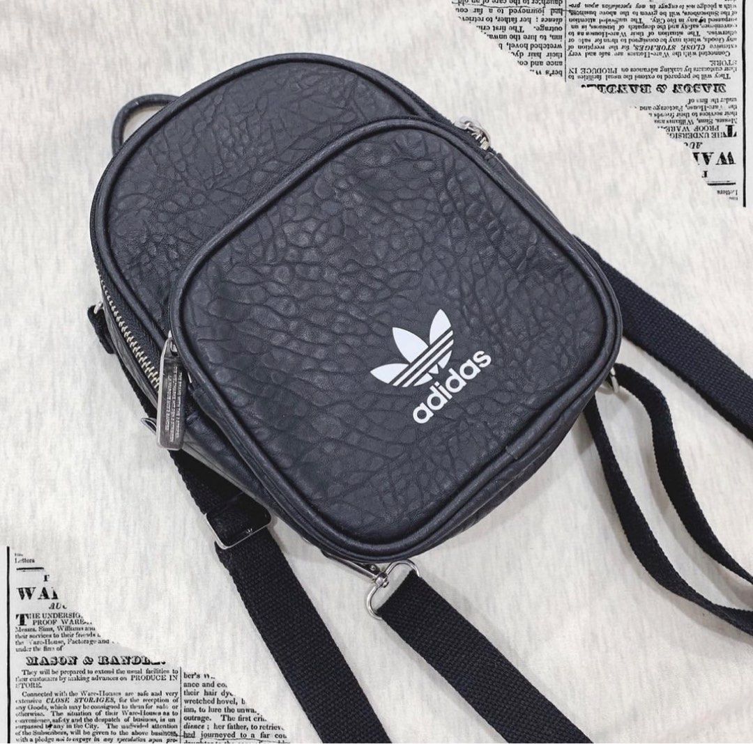 Adidas original mini top backpack