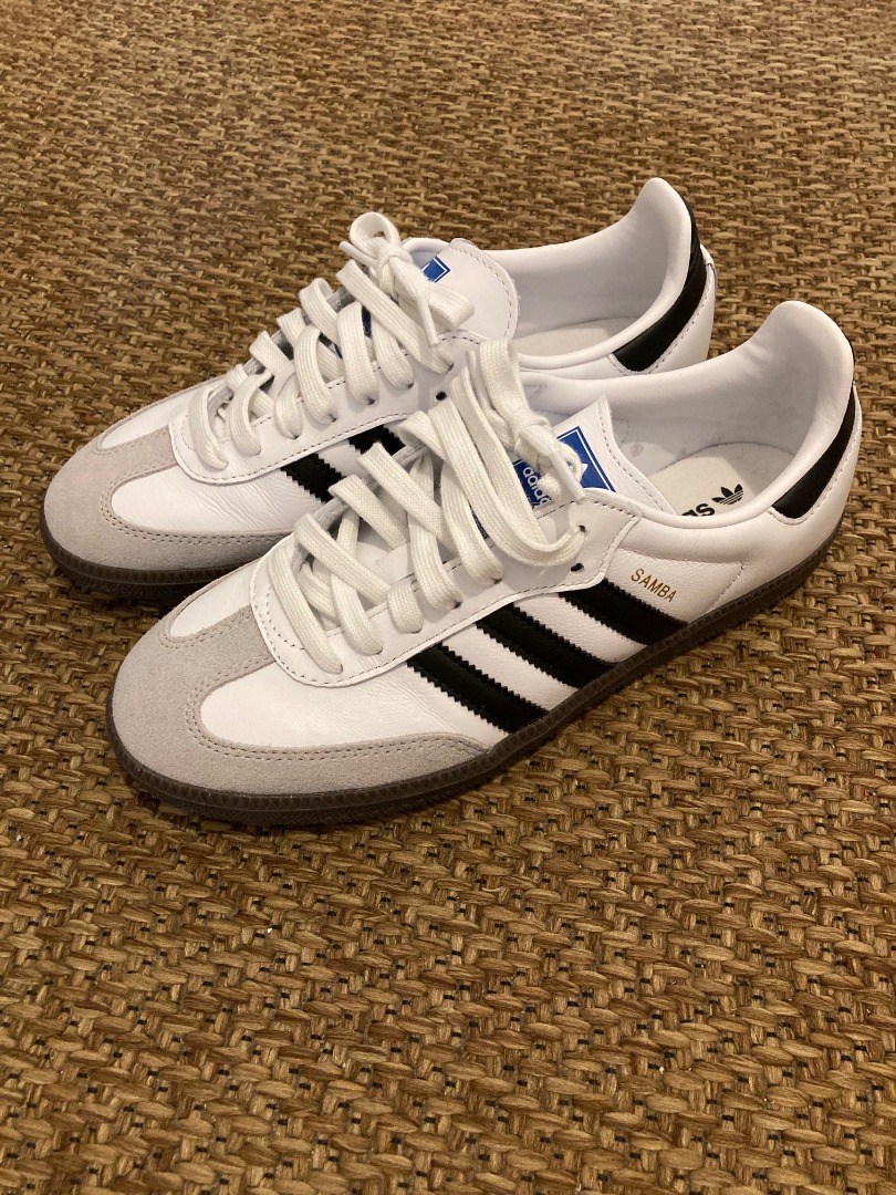 ADIDAS SAMBA OG 24號, 她的時尚, 鞋, 運動鞋在旋轉拍賣