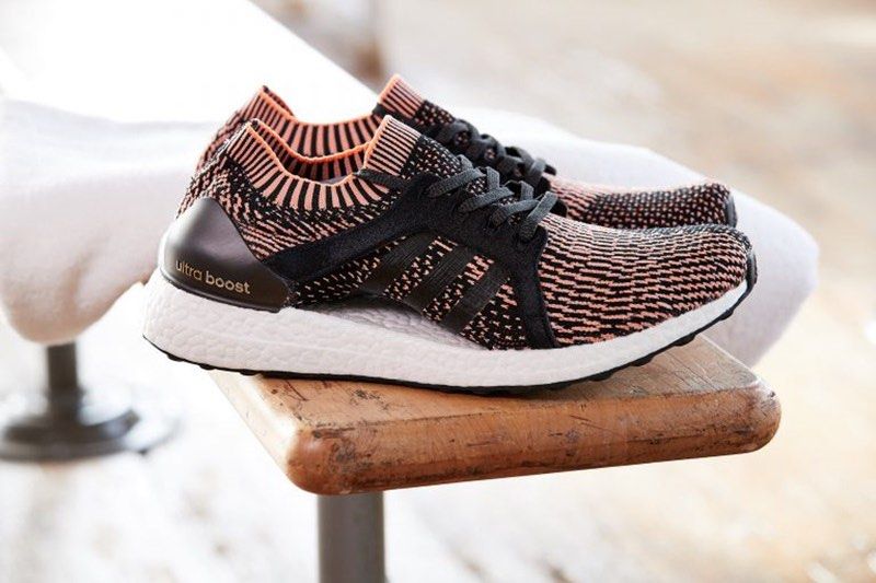 Ultra boost top x salmon black
