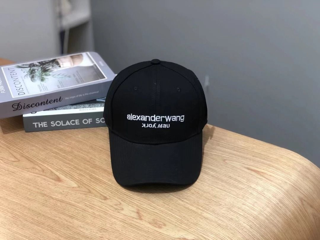 ALEXANDER WANG (アレキサンダー ワン)商品ページ - Logo