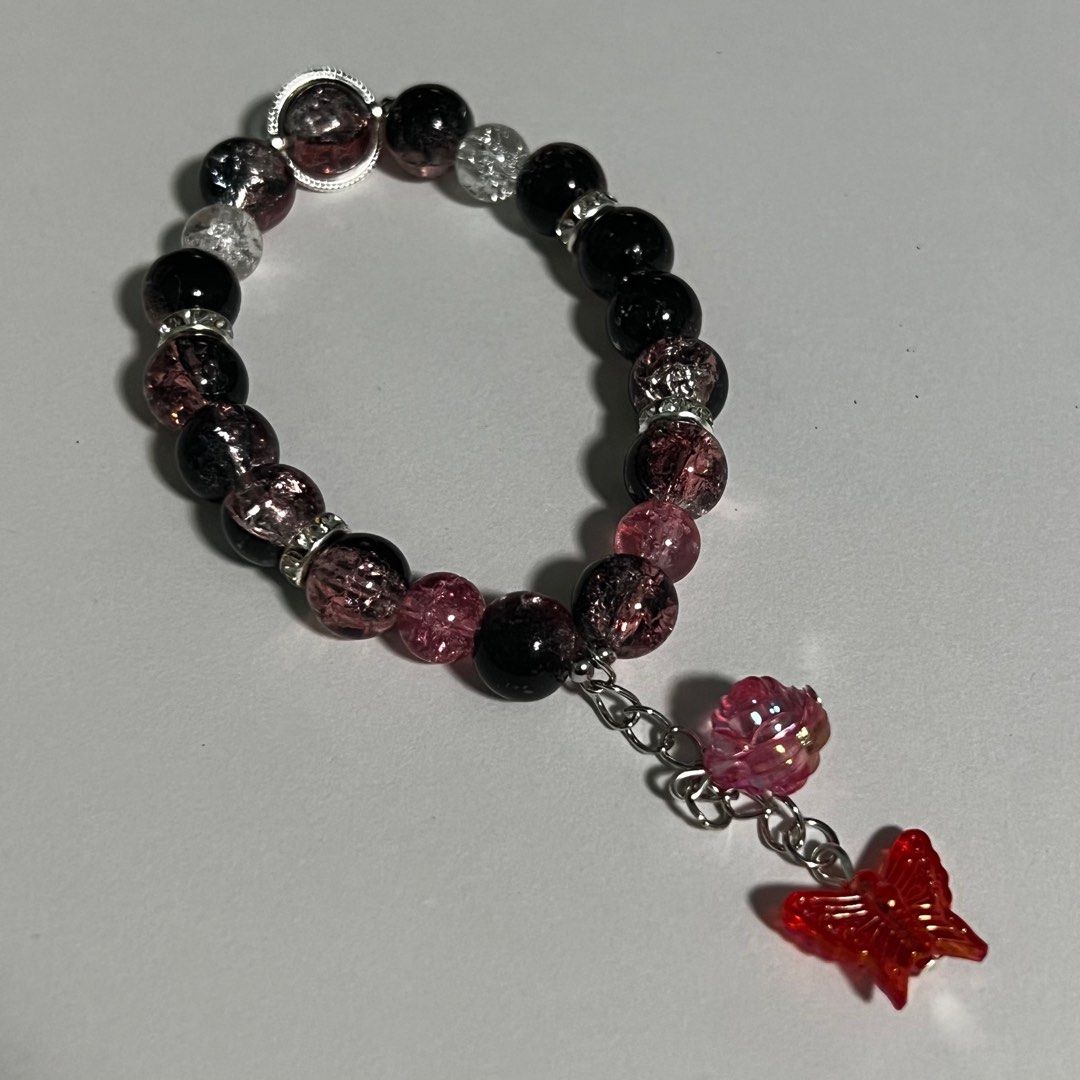 Red and on sale black beaded bracelet