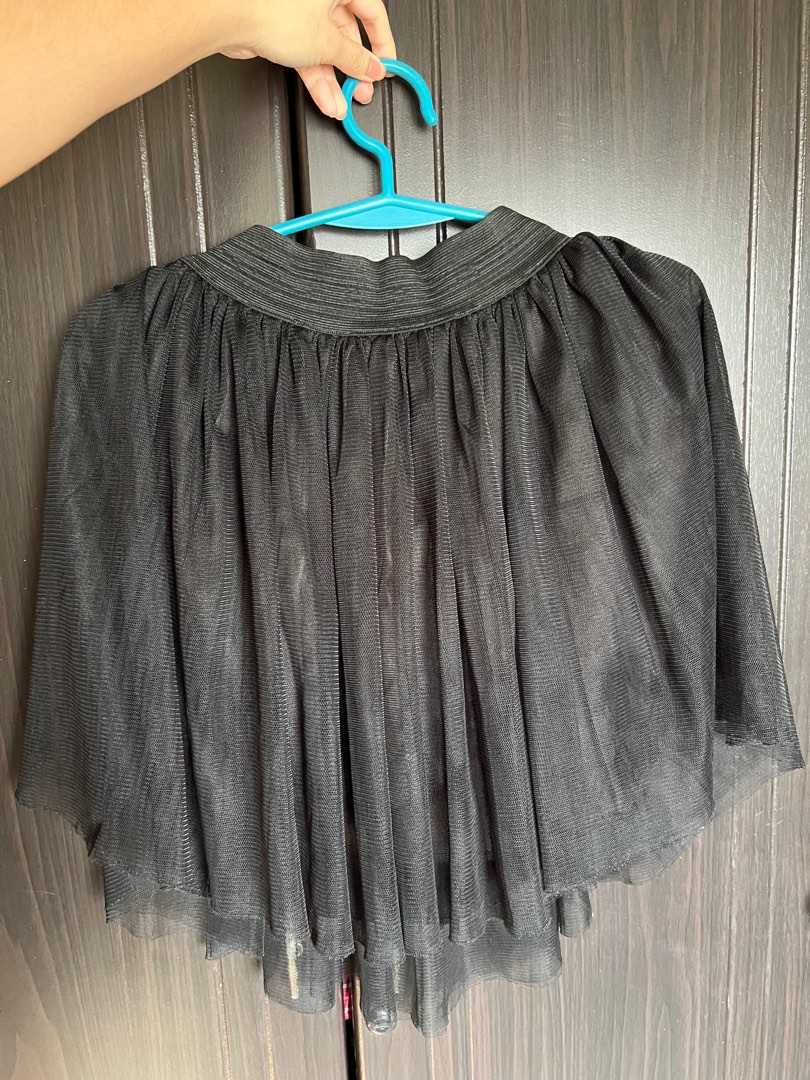 Black Puffy Flowy Short Skirt on Carousell