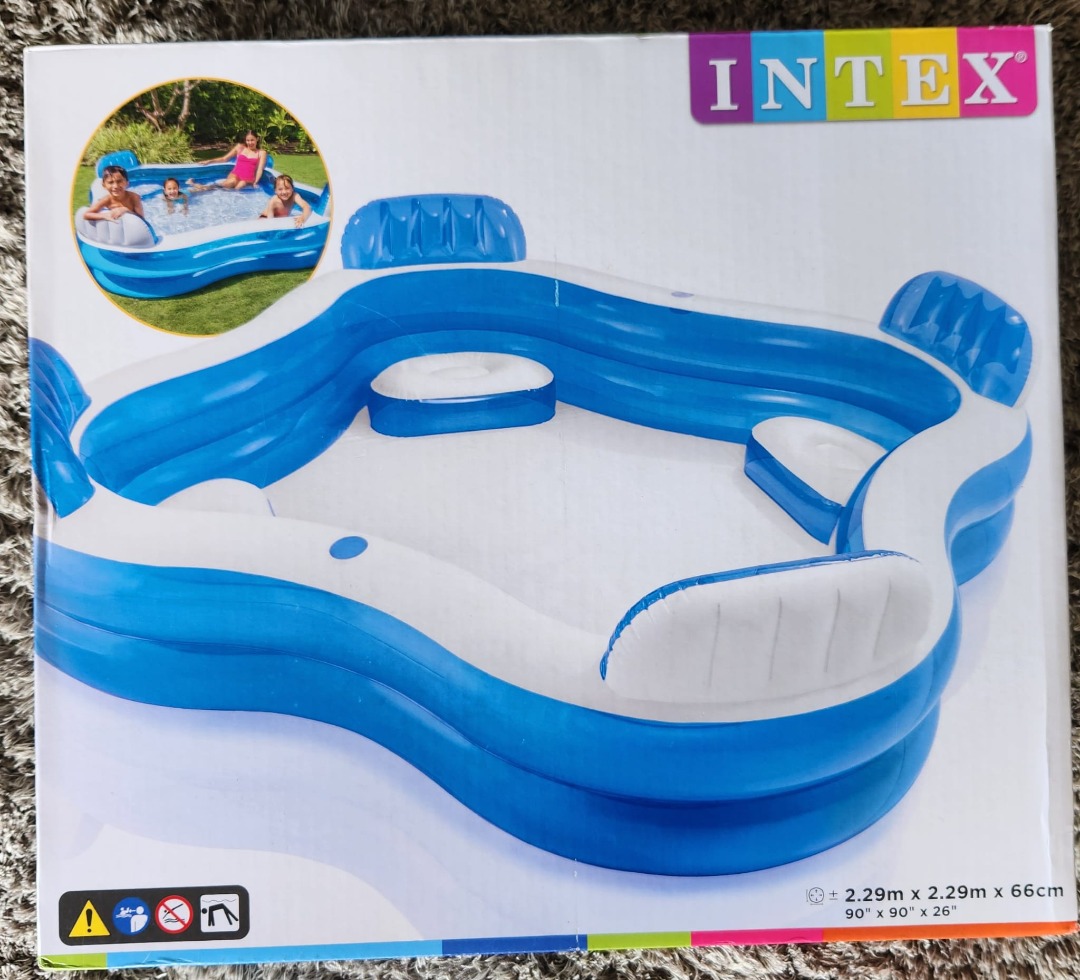 Inflatable pool, Sports Equipment, Sports & Games, Water Sports on