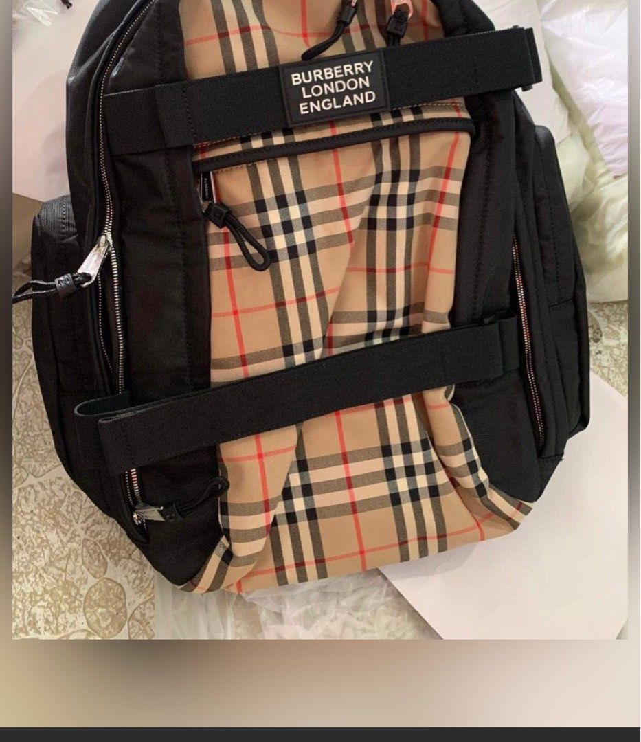 Burberry - Woman - Black - Backpack