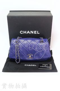 🎉🎉貨主減價👏🏻👏🏻CHANEL A90694 深藍色小牛皮 銀色CC Logo 側肩袋 斜揹袋 手袋