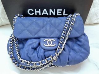 Chanel Vintage 1989 Large Lambskin Leather Quilt Chain Strap Shoulder Bag