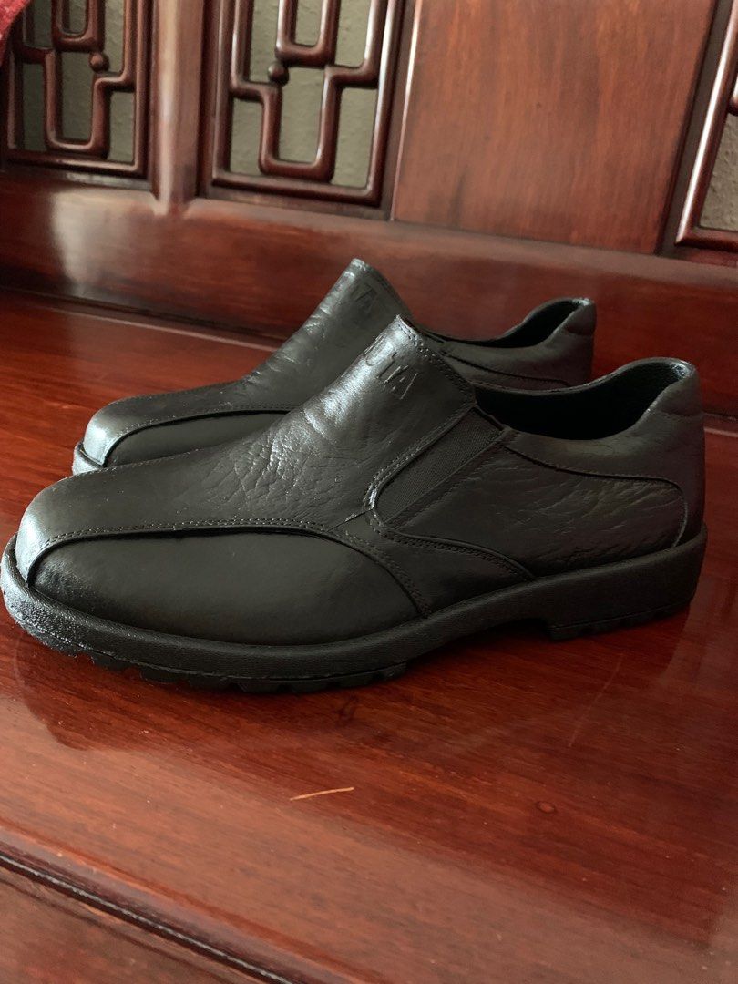 Chef safety clearance shoes