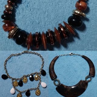 Chunky Necklaces sold as set 188