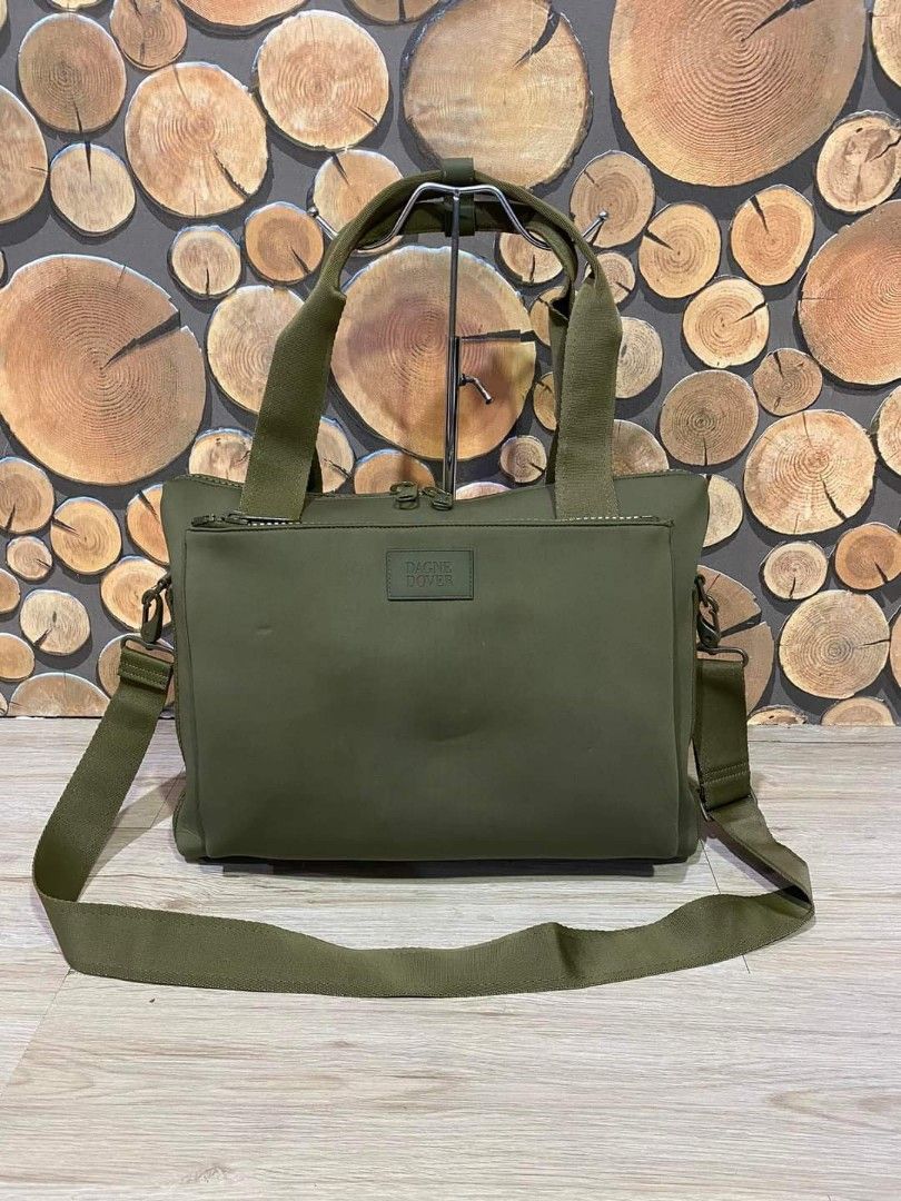 Ryan laptop hotsell bag dagne dover