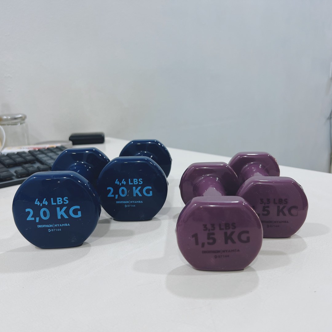 Decathlon store dumbell set