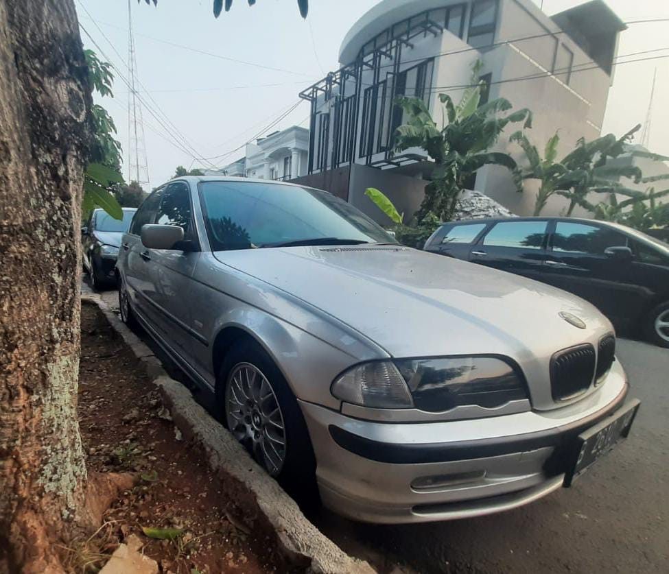 Dijual Mobil Bmw 323i e46 Tahun 2000, Mobil & Motor, Mobil untuk Dijual ...