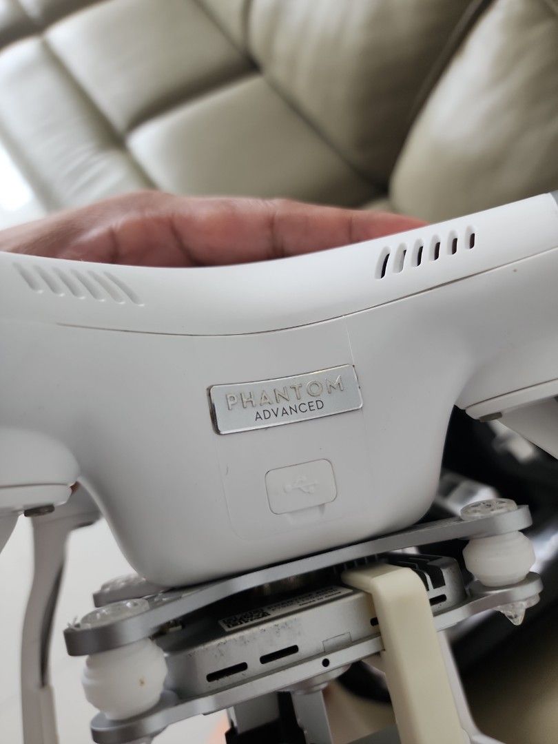 DJI PHANTOM 3 ADVANCE
