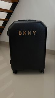 DKNY Black Matte Suitcase 24” Koper Medium 24inch