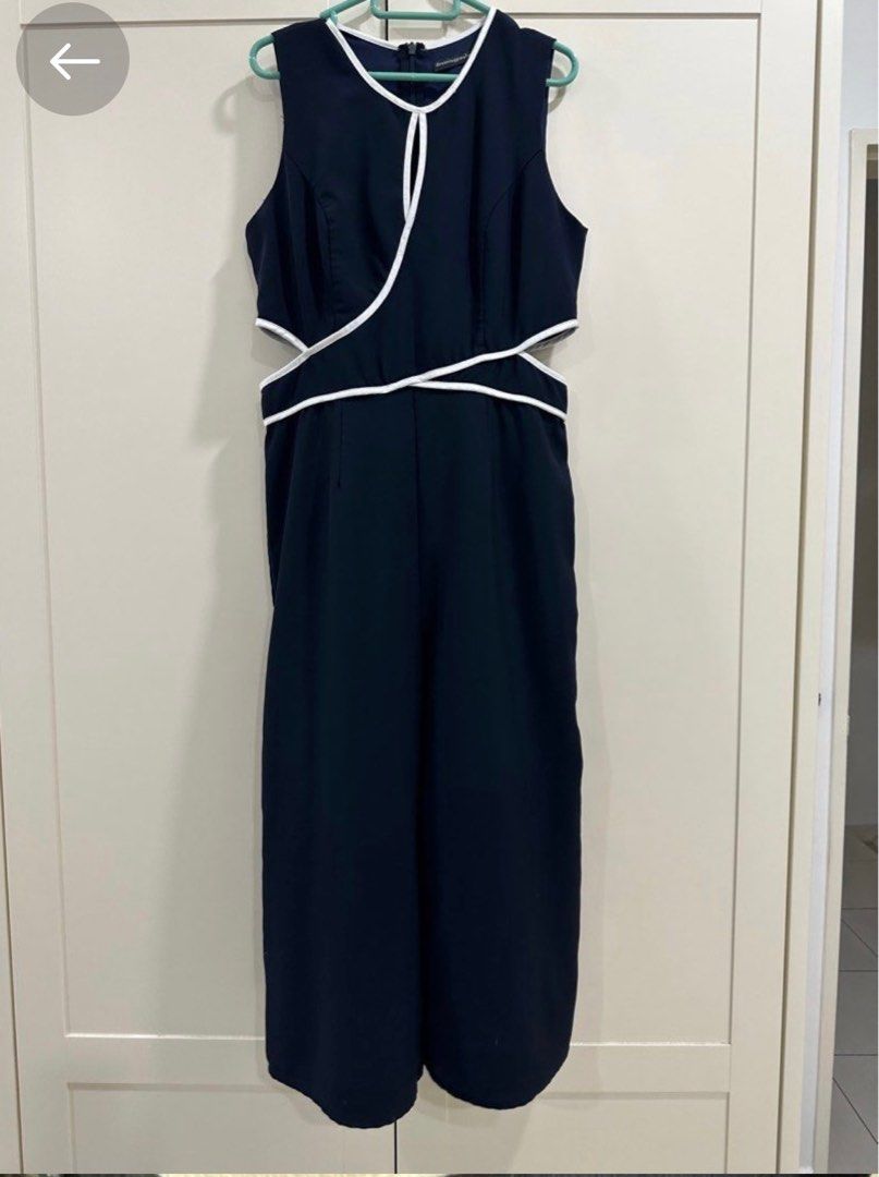 Dressing Paula contrast cut out crepe jumpsuit