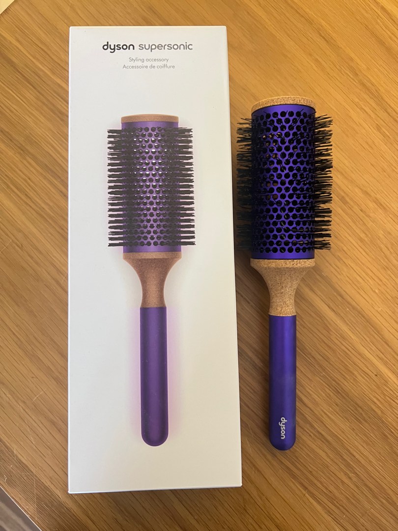 Dyson Hair Brush, Beauty & Personal Care, Hair on Carousell