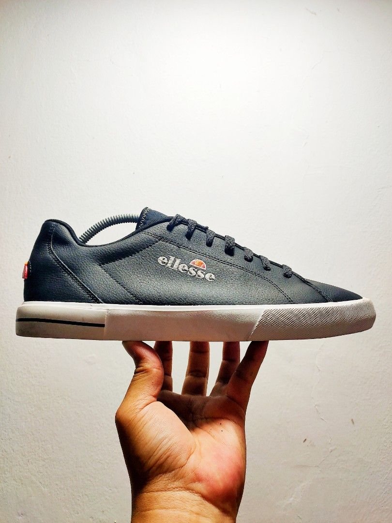 Ellesse shoes shop