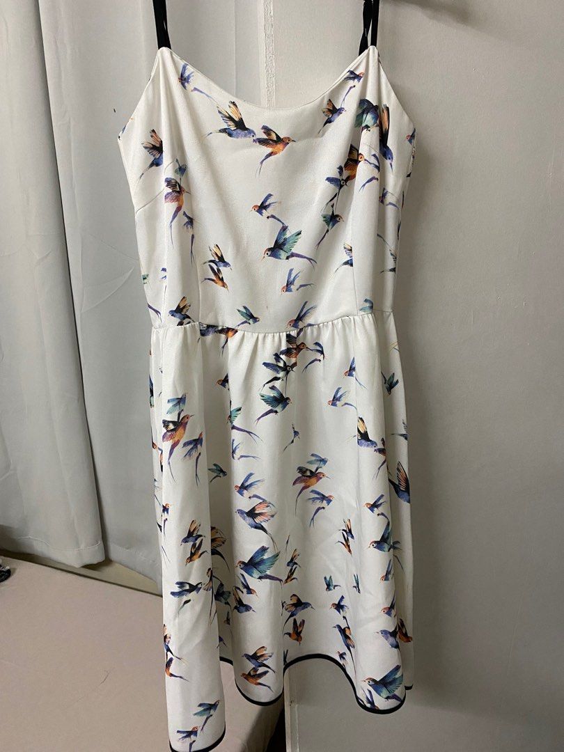 Forme dress (Category: Dresses) located in Dasmarinas. Submitted by movingawaysale2023 (Listing ID 1248987634, Image 1). Description: .