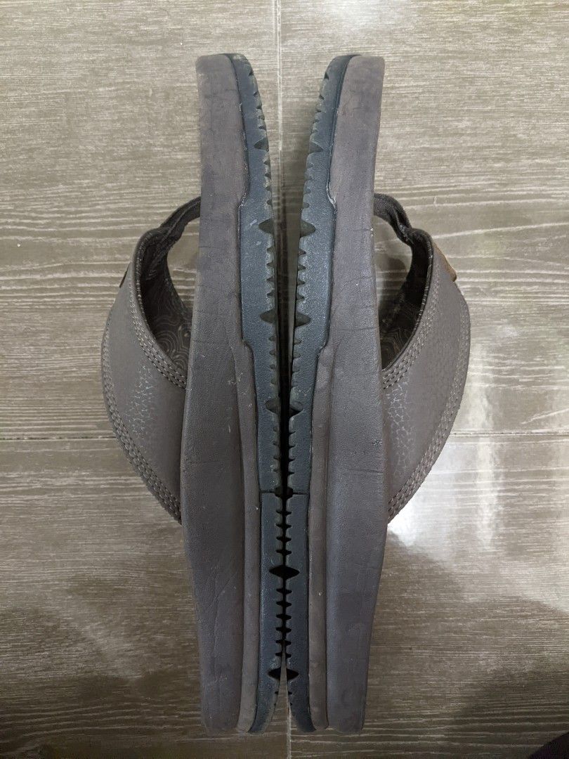 Freewater sandal 10uk, Men's Fashion, Footwear, Flipflops and Slides on