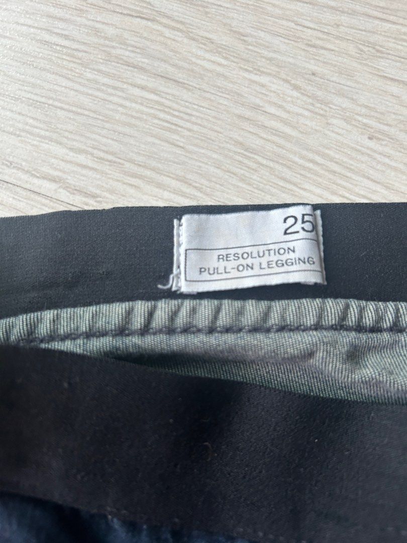 Gap resolution pull sales on leggings