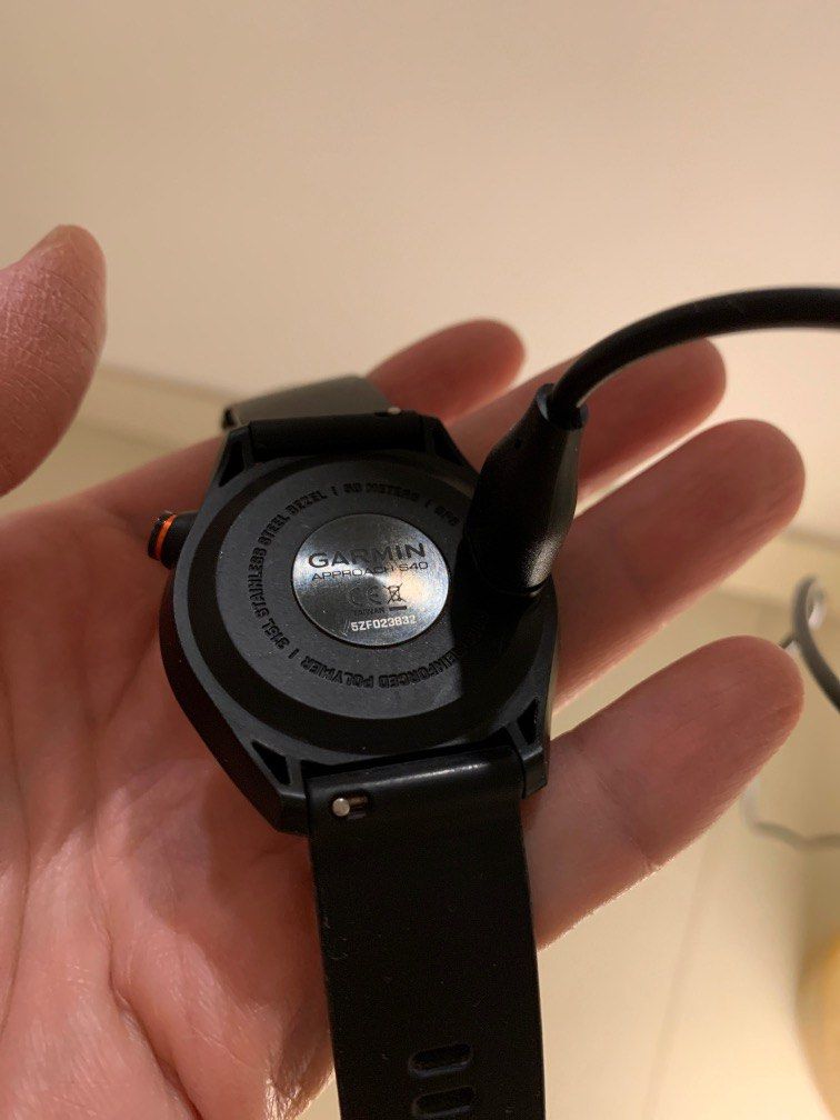 Garmin approach s40 clearance gps golf watch