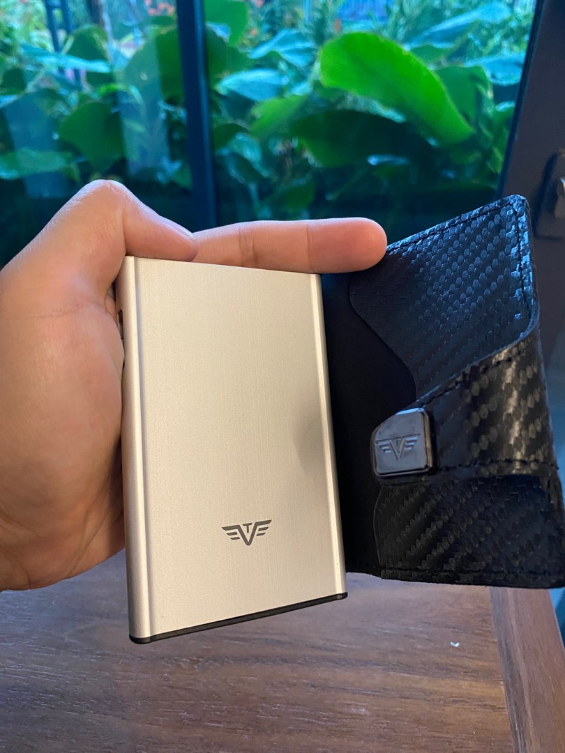 German Leather Wallet Tru Virtu RFID safe, Men's Fashion, Watches