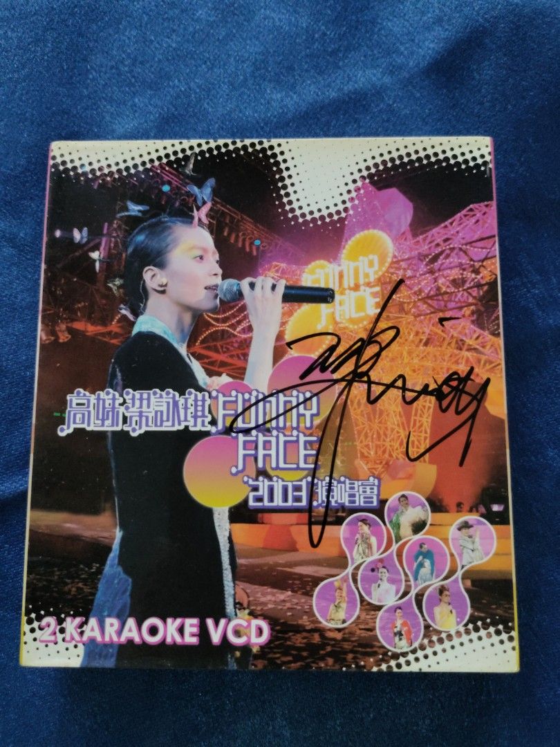 Gigi Leung Liang yong qi autograph signed concert vcd 梁咏琪签名 