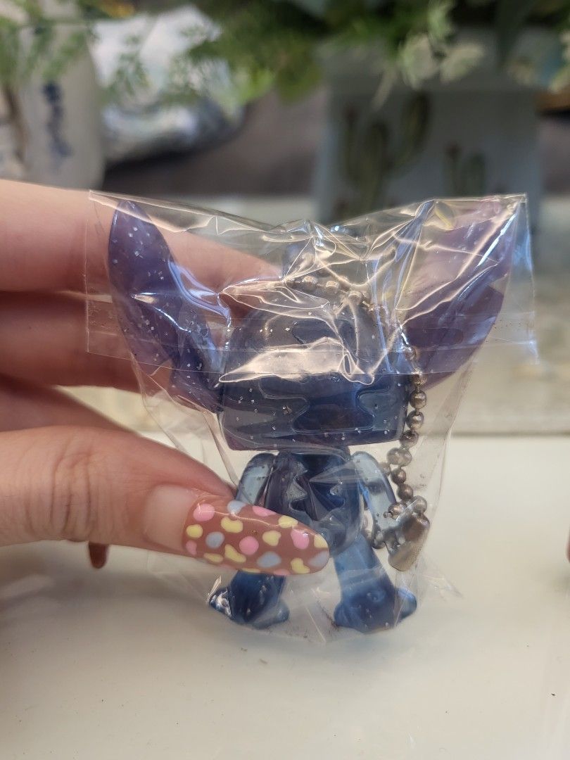 Glitter Stitch Keychain (Category: Character Goods) located in San Fernando. Submitted by jpmarketplace2023 (Listing ID 1248945301, Image 2). Description: -Disney Stitch glitter keychain for only PHP150 -Authentic from Japan.