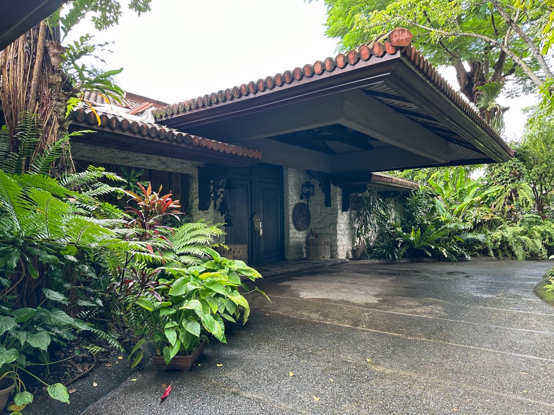 GOOD DEAL! LGV House & Lot for Sale Loyola Grand Villas, La Vista near Ateneo, Miriam College