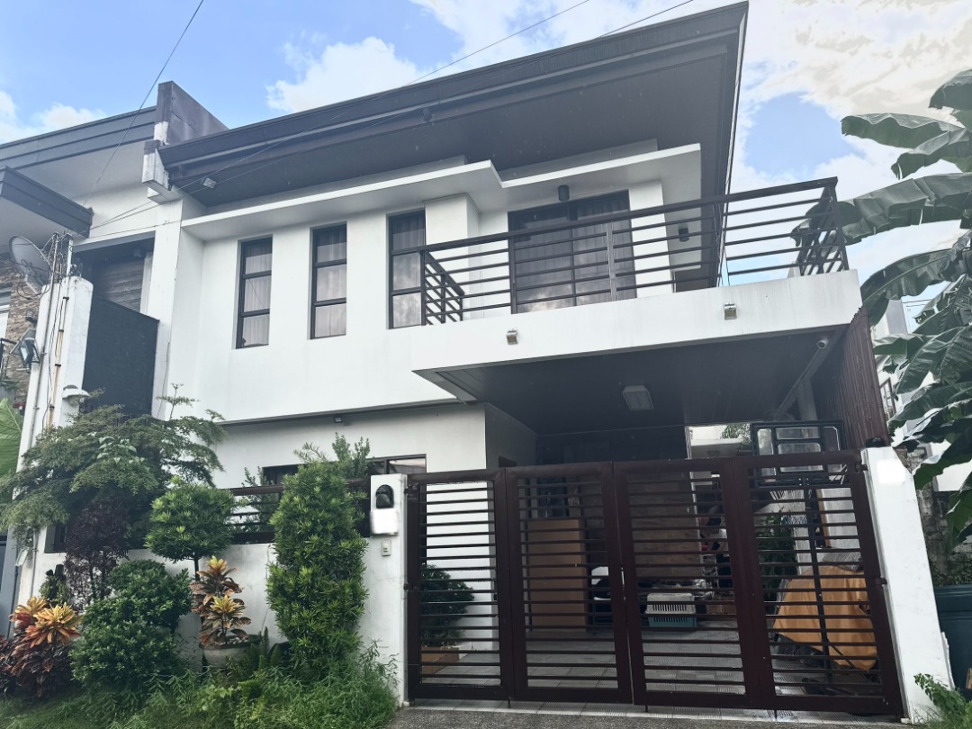 Greenwoods Executive Village For Sale 4 bedroom house Cainta Rizal