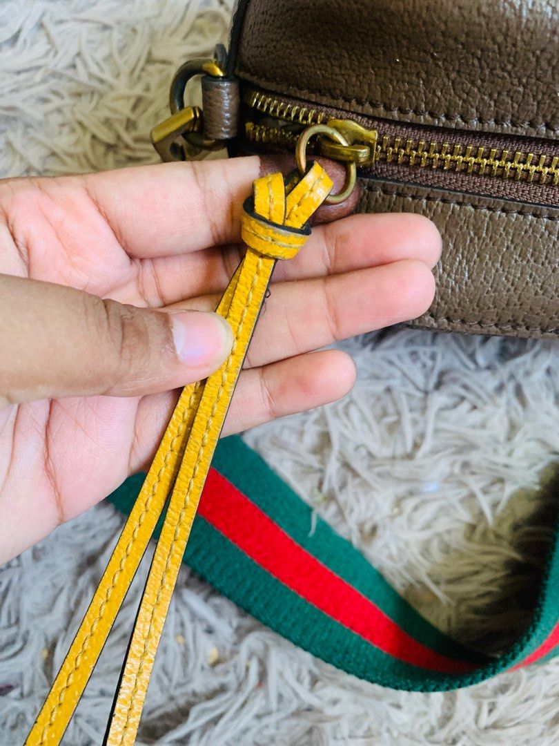 Camera new arrivals strap gucci