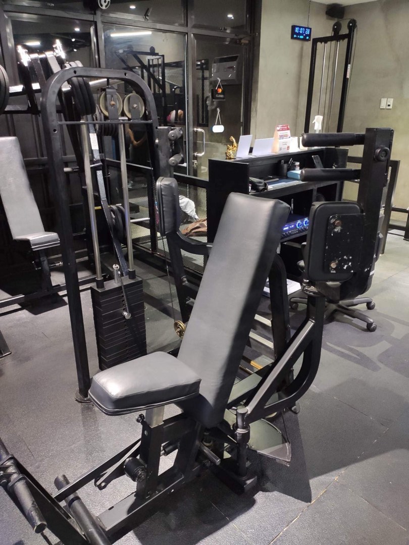 Gym Equipment (Upper Body Machines) on Carousell