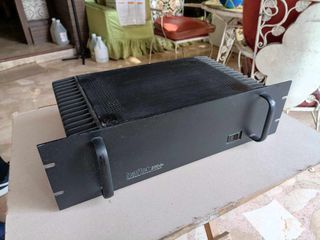 Hafler DH-220 Power Amp