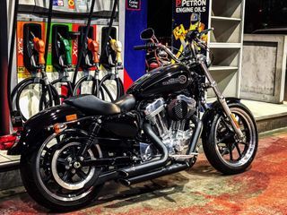 Harley Davidson Super Low 883
