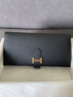 Hermes - Rouge de Coeur Constance 24 in Veau Epsom with GHW, Luxury, Bags &  Wallets on Carousell