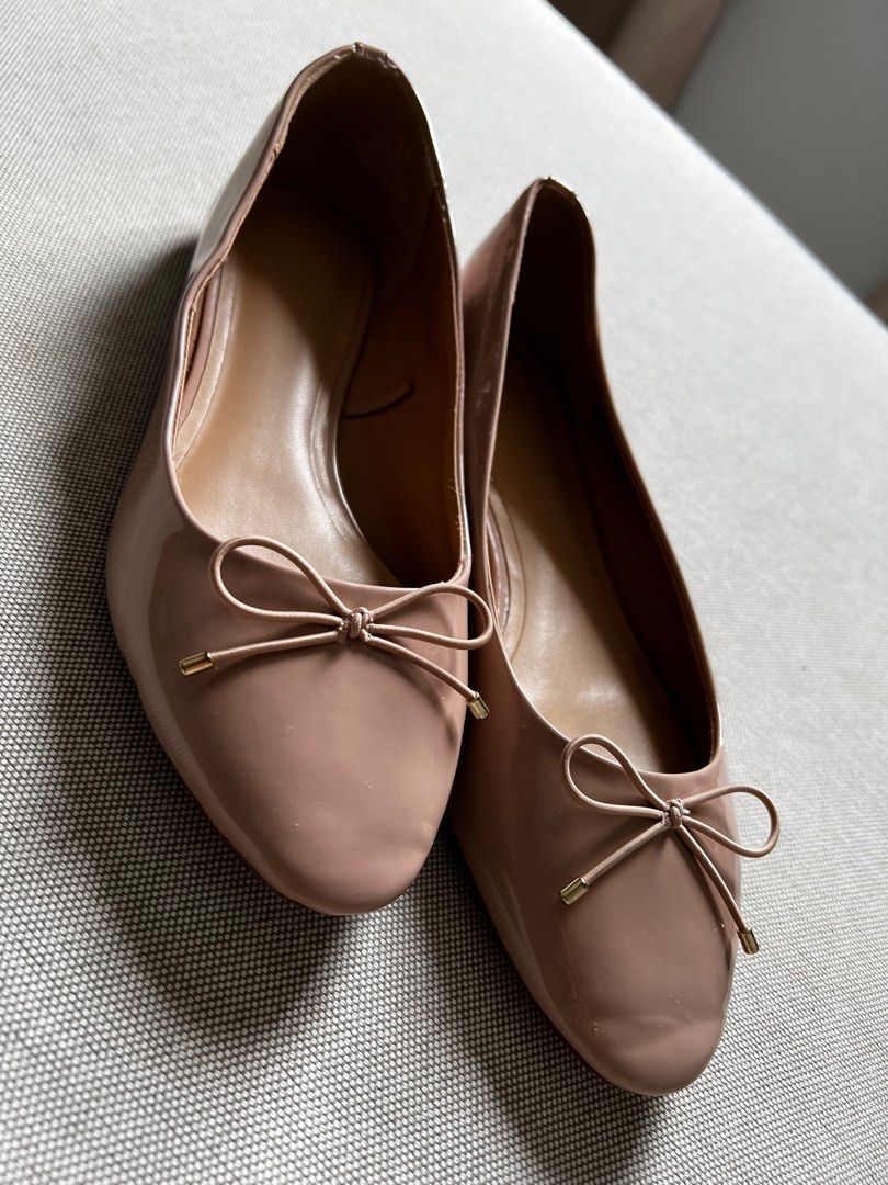 H&m women's deals flat shoes
