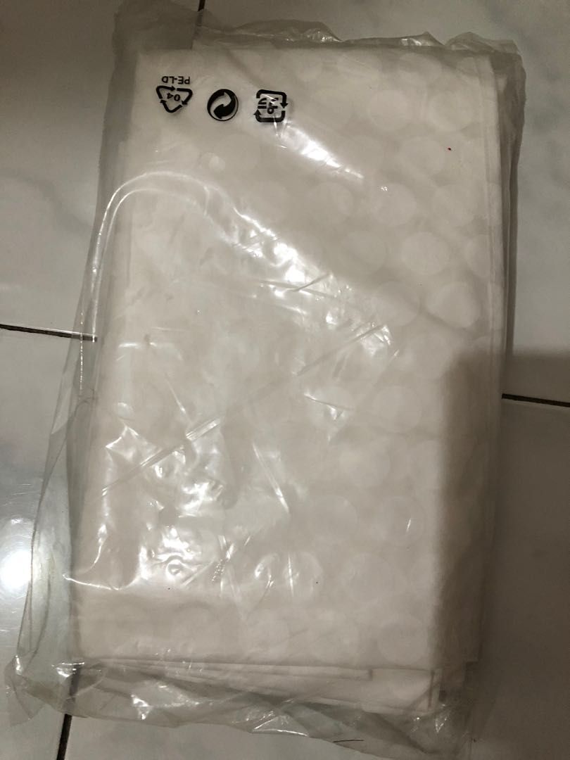 IKEA PLURING COVER BAJU GANTUNGAN PELINDUNG DEBU BAJU ORIGINAL, Fesyen