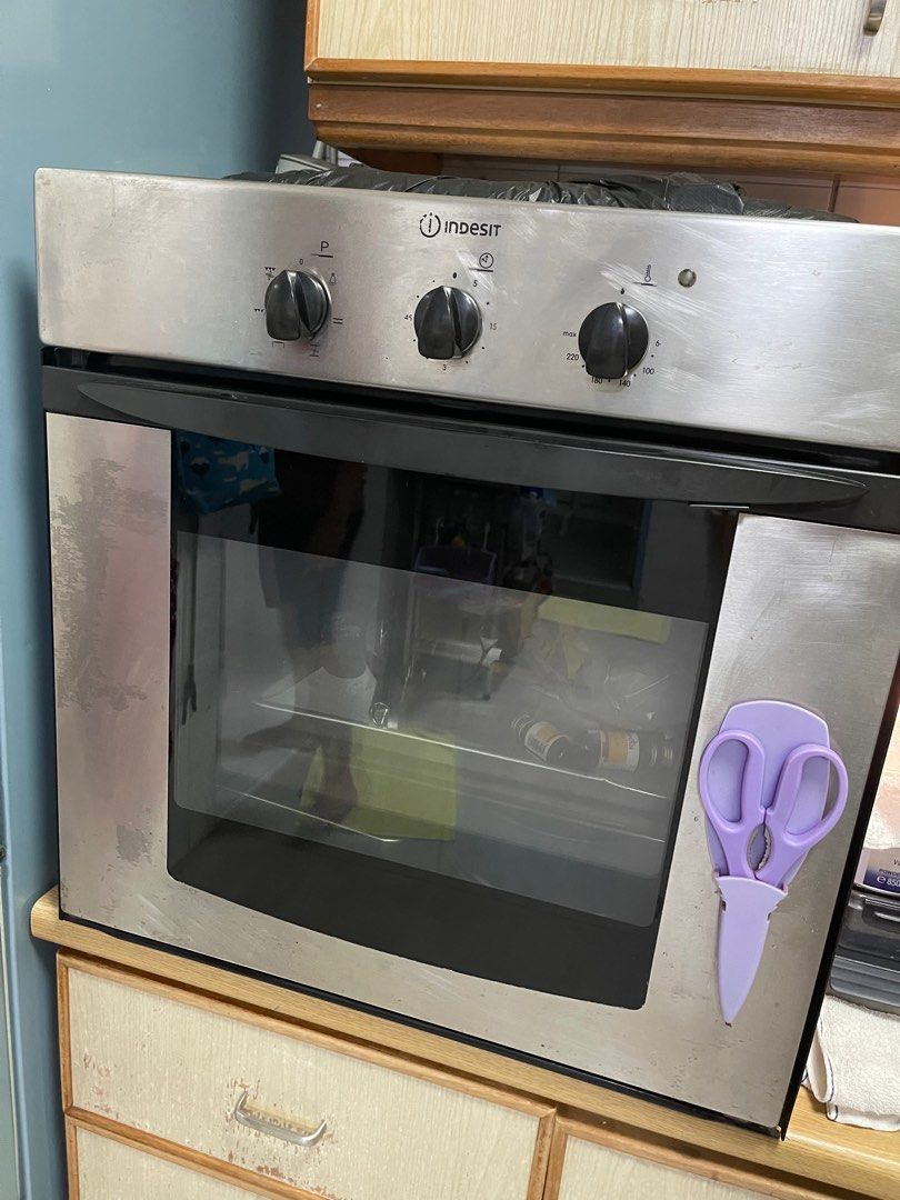Indesit build in conventional oven, TV & Home Appliances, Kitchen