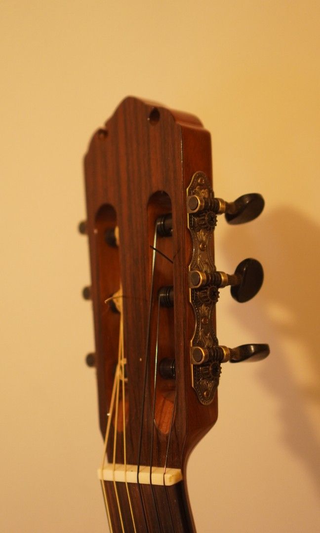 L.Luthier Classical Guitar Junior 01, Hobbies & Toys, Music & Media