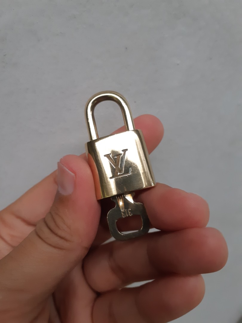 LOUIS VUITTON LOCK & KEY PADLOCK - COMES POLISHED FITS ALL BAGS BOX W LV  RIBBON