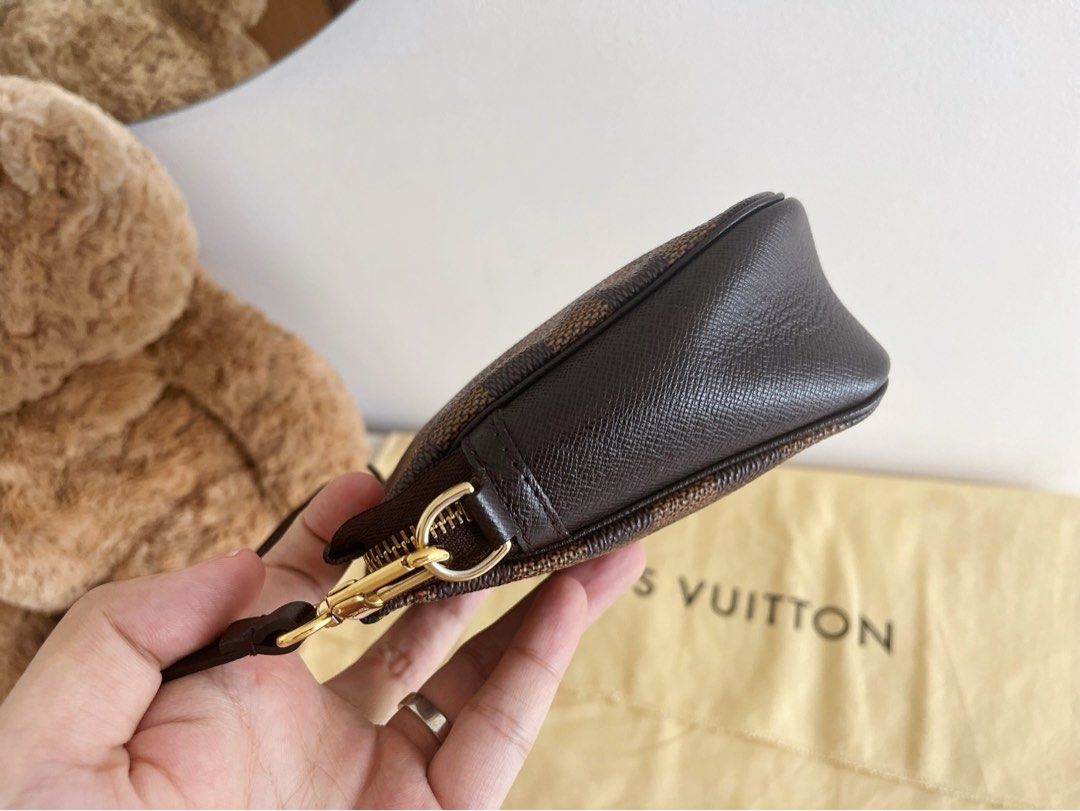 Louis Vuitton LV Vintage Damier Trousse Pochette Crossbody Bag, Luxury,  Bags & Wallets on Carousell