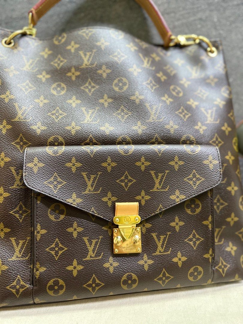 Louis Vuitton Metis Hobo Monogram Bag, Luxury, Bags & Wallets on Carousell
