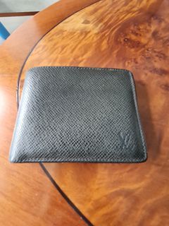 LOUIS VUITTON MULTIPLE WALLET MONOGRAM ECLIPSE, Men's Fashion, Watches &  Accessories, Wallets & Card Holders on Carousell