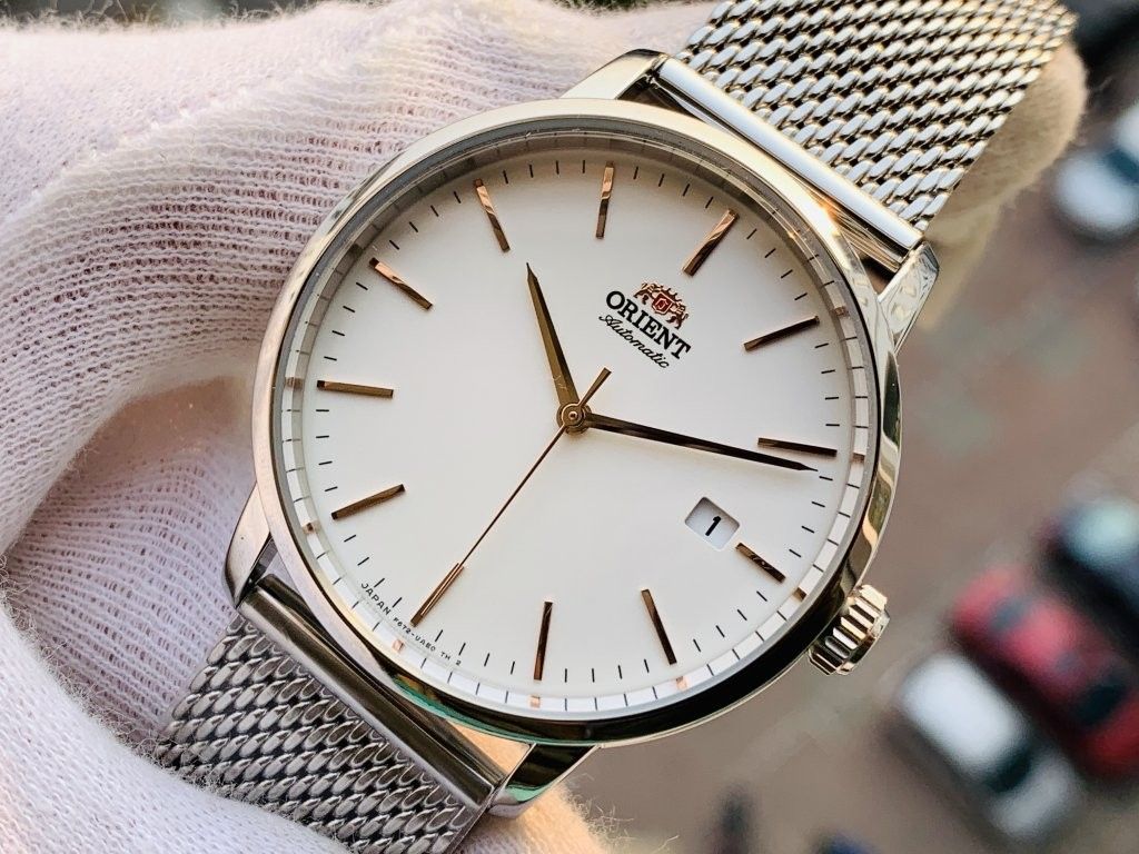 White dial hot sale watches mens