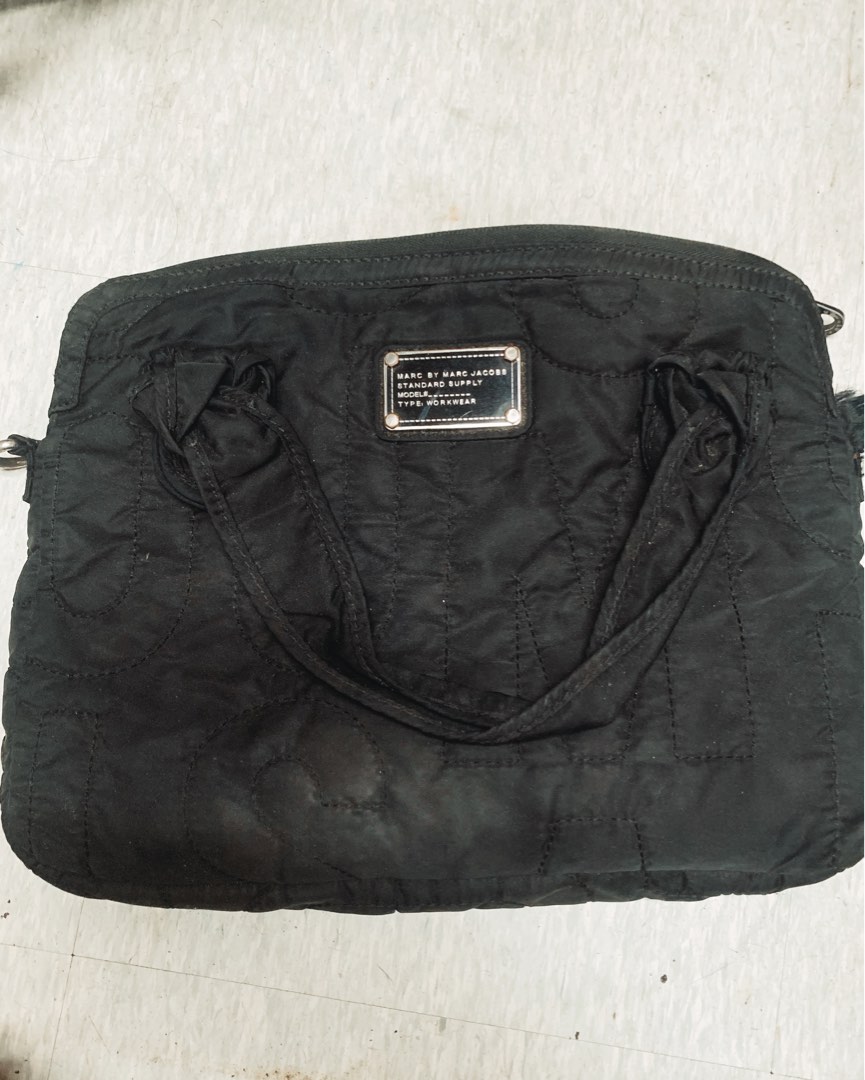 Marc Jacobs 13 Inch Laptop Bag, Luxury, Bags & Wallets on Carousell