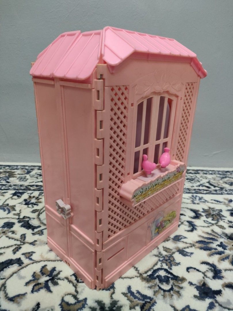 Barbie top house 2000
