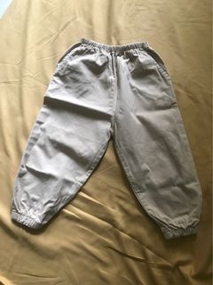 Mooi jogger chino warna khaki