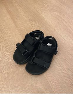 （分類：）位於 。 由 zandrababe 提交（商品編號 1249036681，圖片 1）。簡介： 。